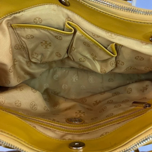 Tory Burch Mustard Gold Argyle Leather Tote Handbag $698 - Picture 12 of 16